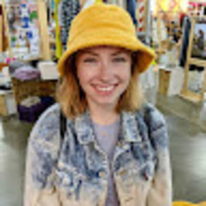 Meet your Posher, Olivia